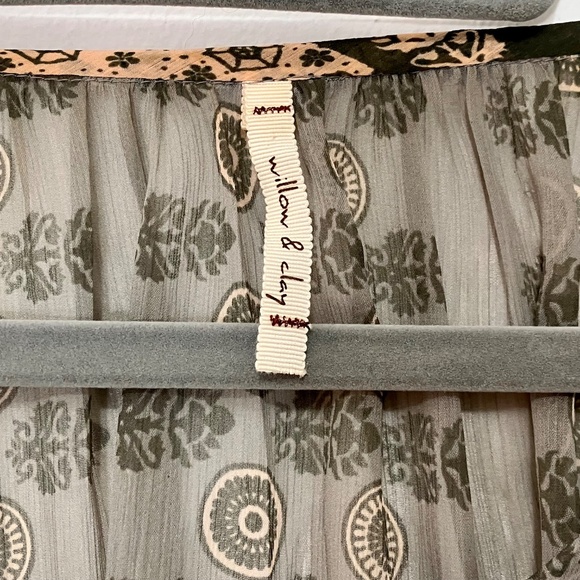 Doman Sleeve Sheer Flowy Boho Blouse - Picture 4 of 8